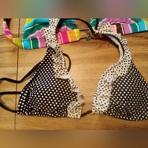 Ocean Pacific Bikini swim top size M Black w/white polka dots and reverse trim